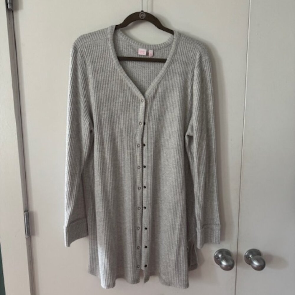 NWT MAKE AND MODEL LS CARIDGAN SIZE XL